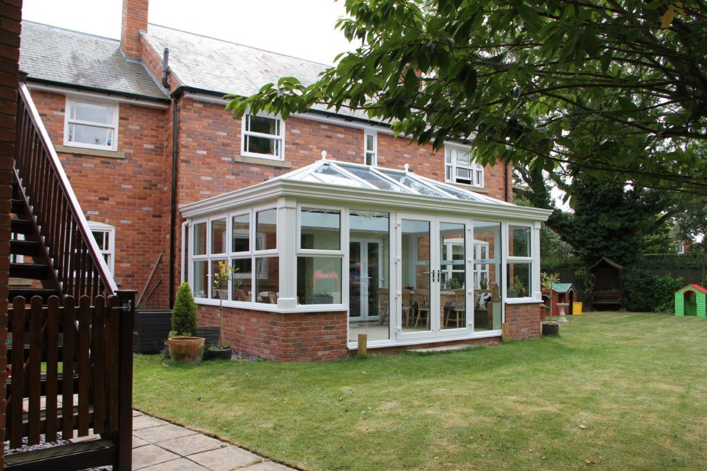 Orangery with Slim Line Fascia and corner pilaster