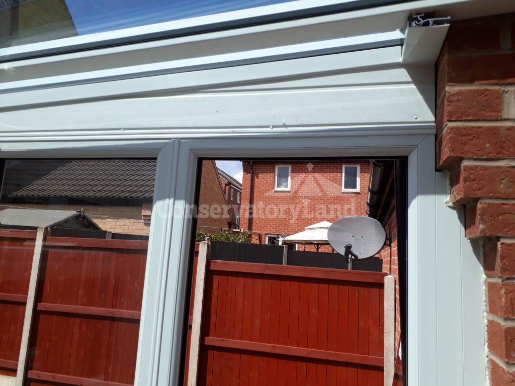 conservatory fit to stepped brickwork on extension